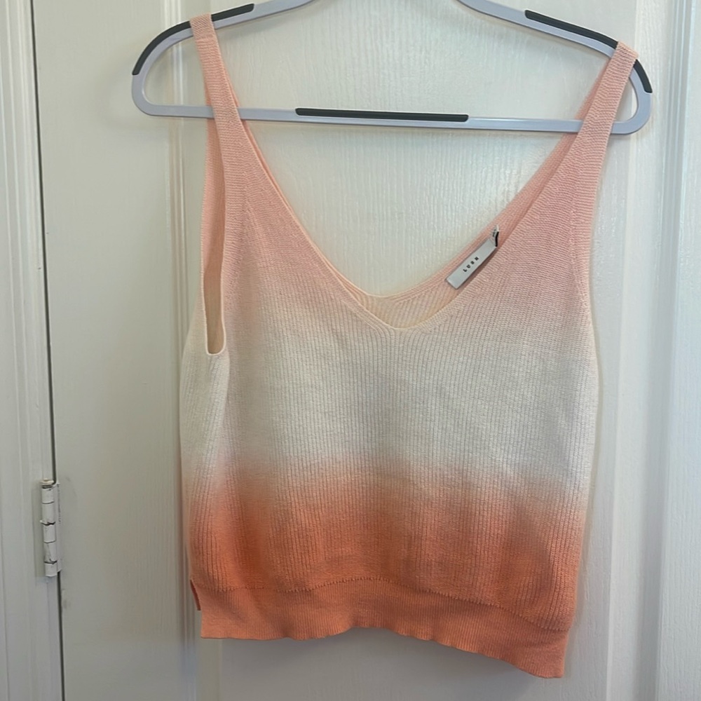 Lush -S peachy pink tank